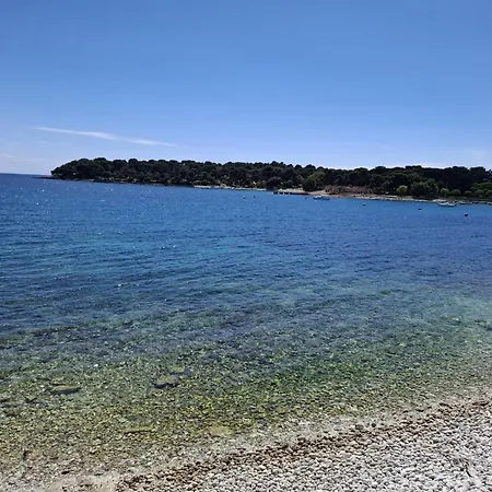 Apartament Modern 2-bedroom Near The Pula