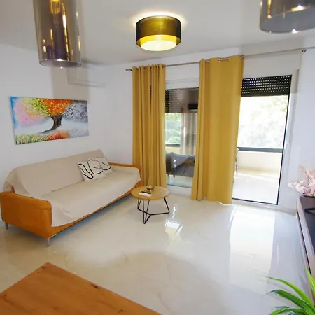 Modern 2-bedroom Near The Apartamento *