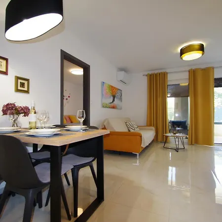 Modern 2-bedroom Near The Apartamento