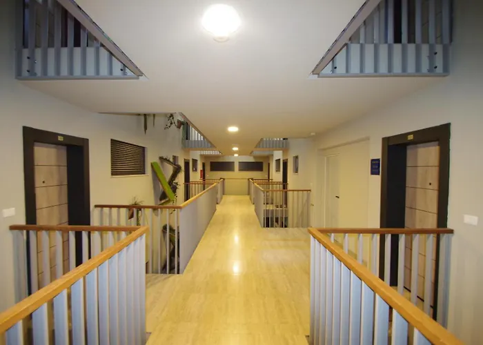 Modern 2-bedroom Near The Apartmán Pula